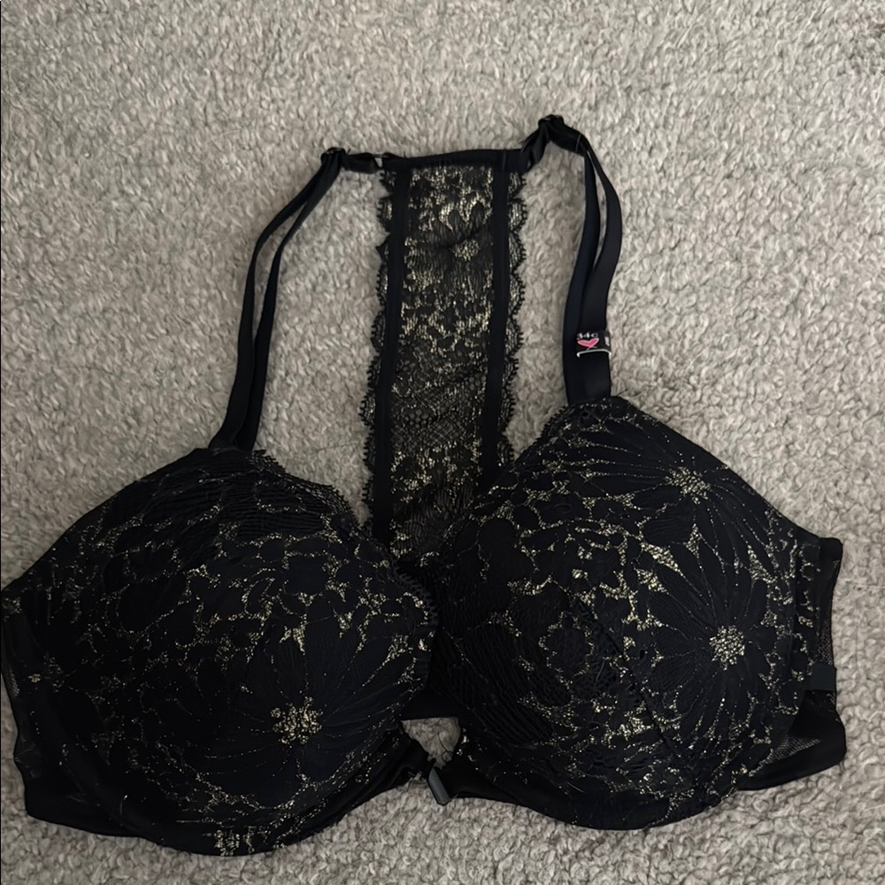 VS NWT 34C Black Lace Bra